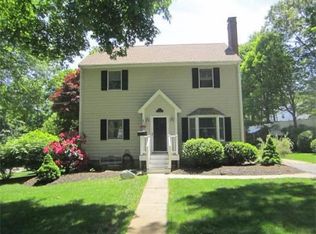 4 Alpine St, Dedham, MA 02026
