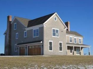 35 Hundred Acres Rd, Newtown, CT 06470