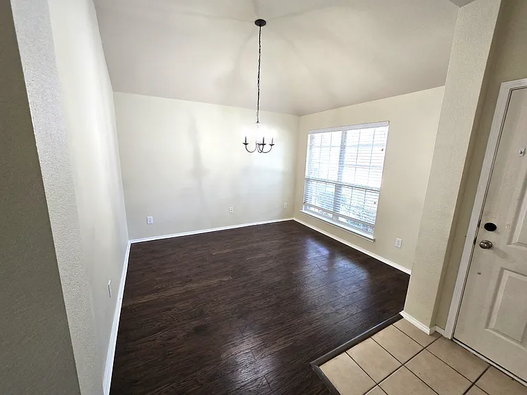 1107 Elm Grove Dr — Photo 11