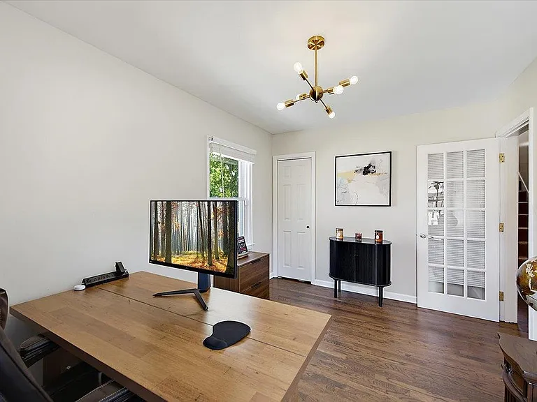 303 Midland Blvd — Photo 22