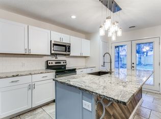 712 W Cedar St, Hurst, TX 76053