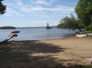 22 Crescent Ln, Hebron, NH 03241