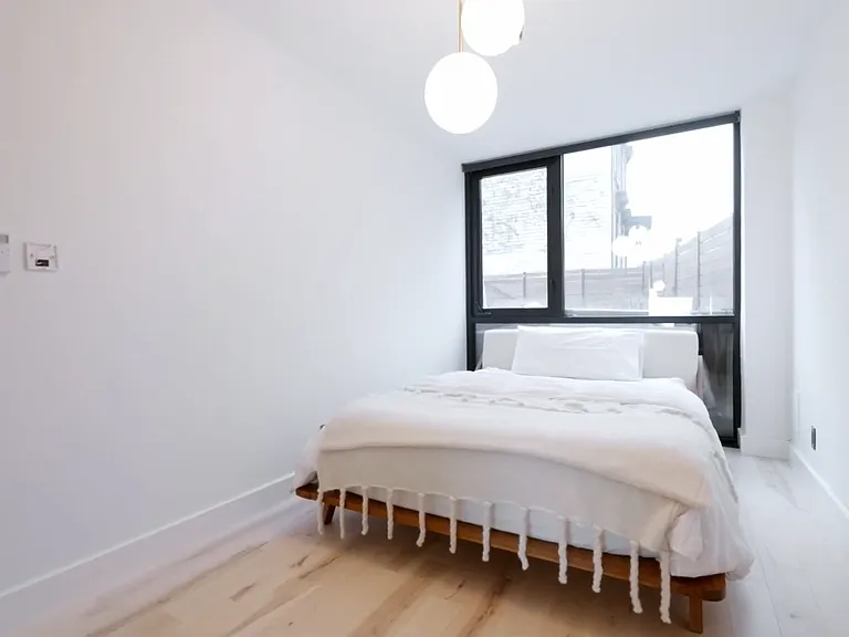 219 Berry St #1A — Photo 3