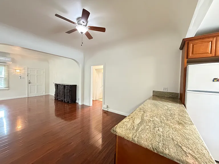 6354 Lemon Ave — Photo 8