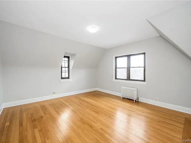 64 Kensington Rd #3B — Photo 6