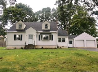 73 Eagle Pl, West Haven, CT 06516