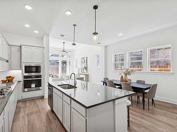 The Cleveland - Kitchen