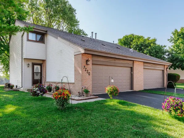 7220 South Delaine DRIVE, Oak Creek, WI 53154