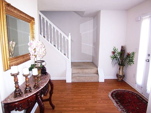 Entry/Foyer