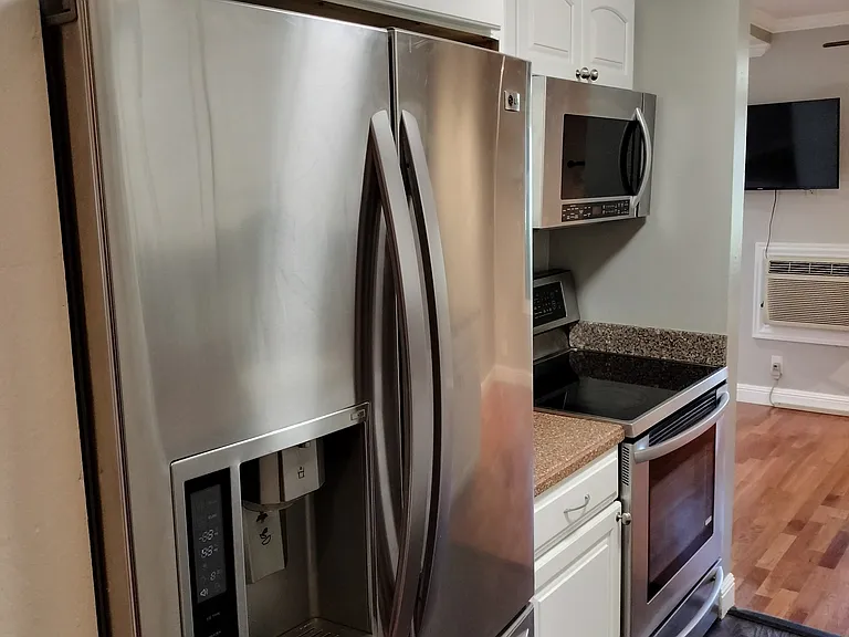 2560 Walnut Blvd #33 — Photo 3