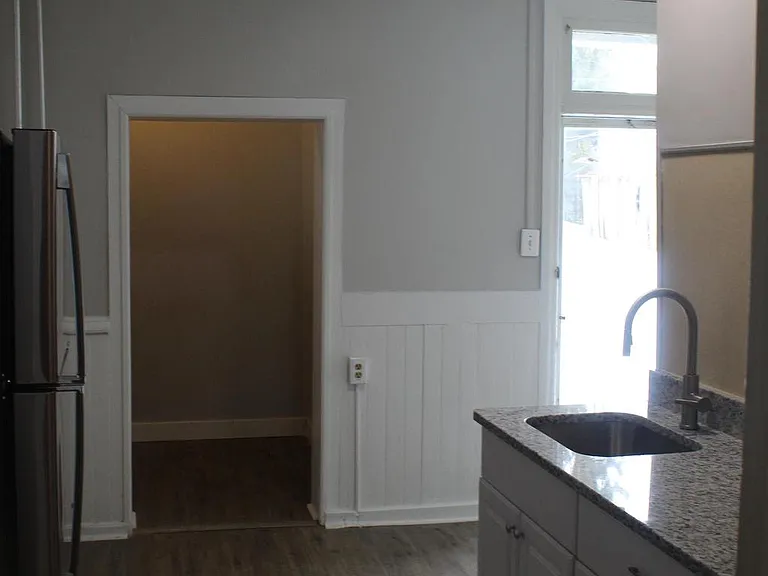134 E Washington St #1 — Photo 9