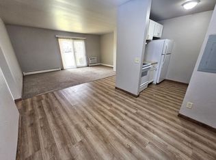 COACHLIGHT VILLAGE APARTMENTS, Madison, WI 53713