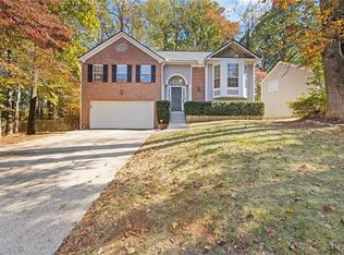 1080 Taylor Oaks Dr, Roswell, GA 30076