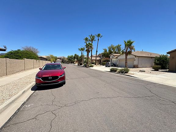 4th image of 1575 S 173rd Dr