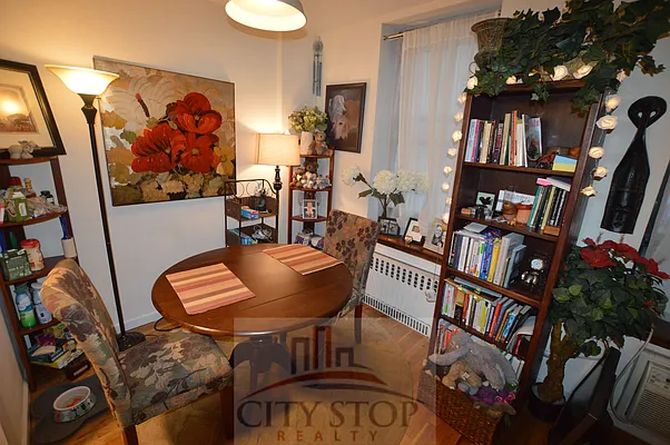 Rented by City Stop Realty | media 23