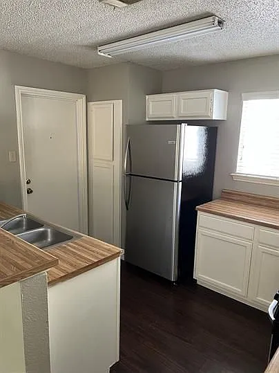 8311 Treehouse Ln — Photo 10