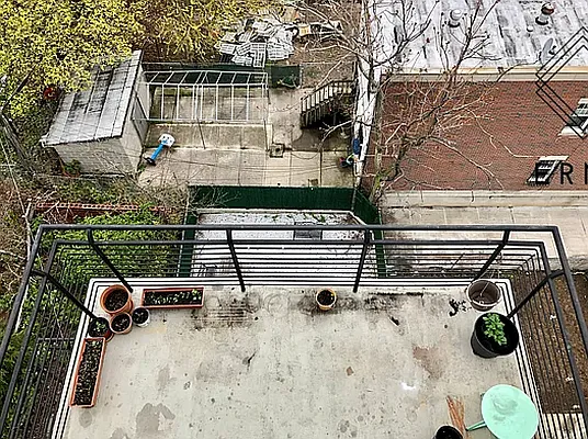 Rented by ERNY LLC | media 17