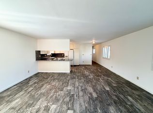 113 6th St #B, Seal Beach, CA 90740