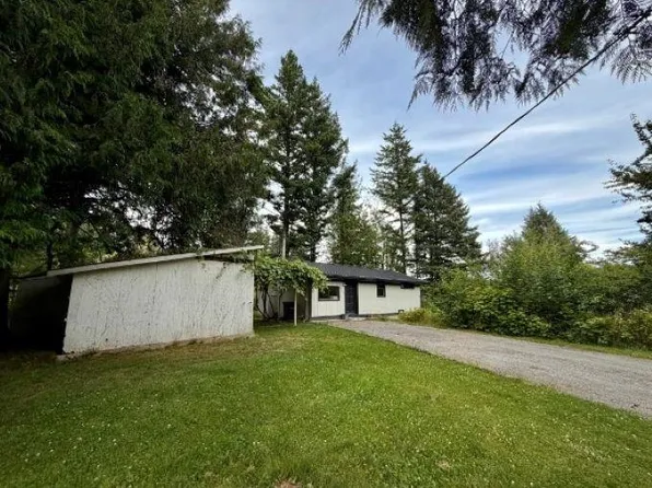 37318 Ward Rd, Abbotsford, BC V3G 2K6