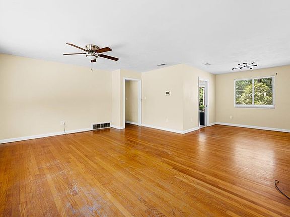 4th image of 3716 SW 2nd Pl