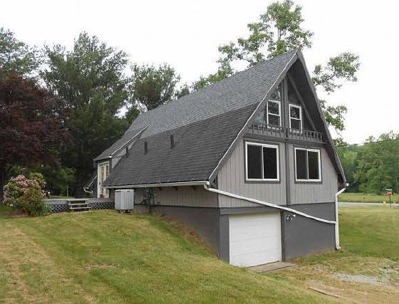 3rd image of 8859 Centergate Dr