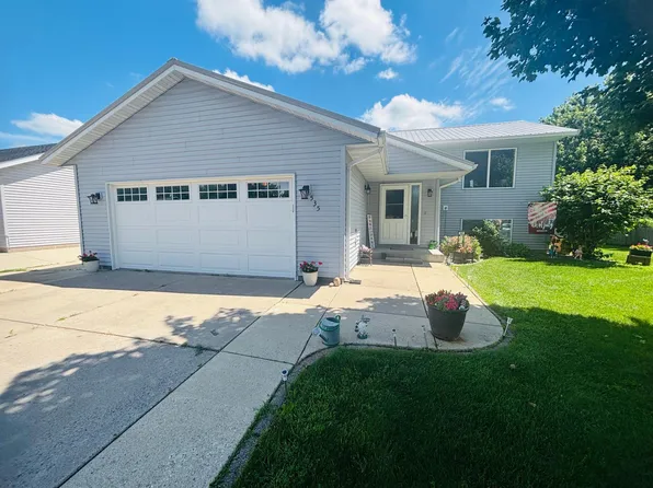 535 Morningside Ave, Paynesville, MN 56362