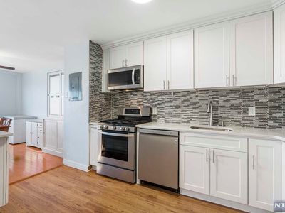 2348 Linwood Ave APT 6M, Fort Lee, NJ, 07024