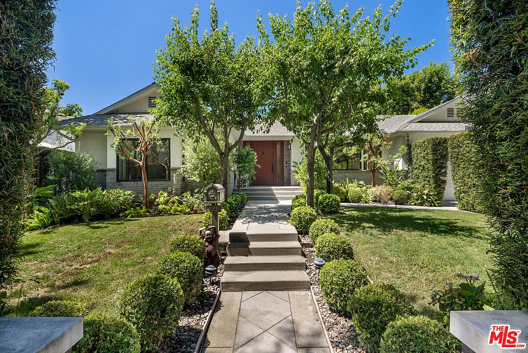 4 bed, 6.0 bath, 3136 sqft, $26,500 — Photo 3