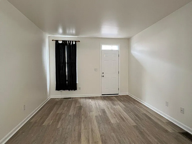 310 S Penn St — Photo 2