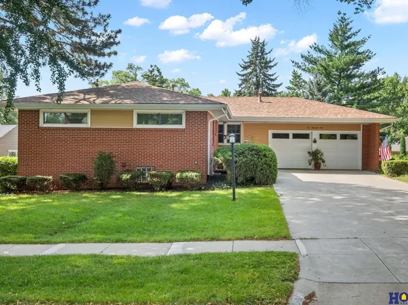 6001 Sumner St, Lincoln, NE 68506