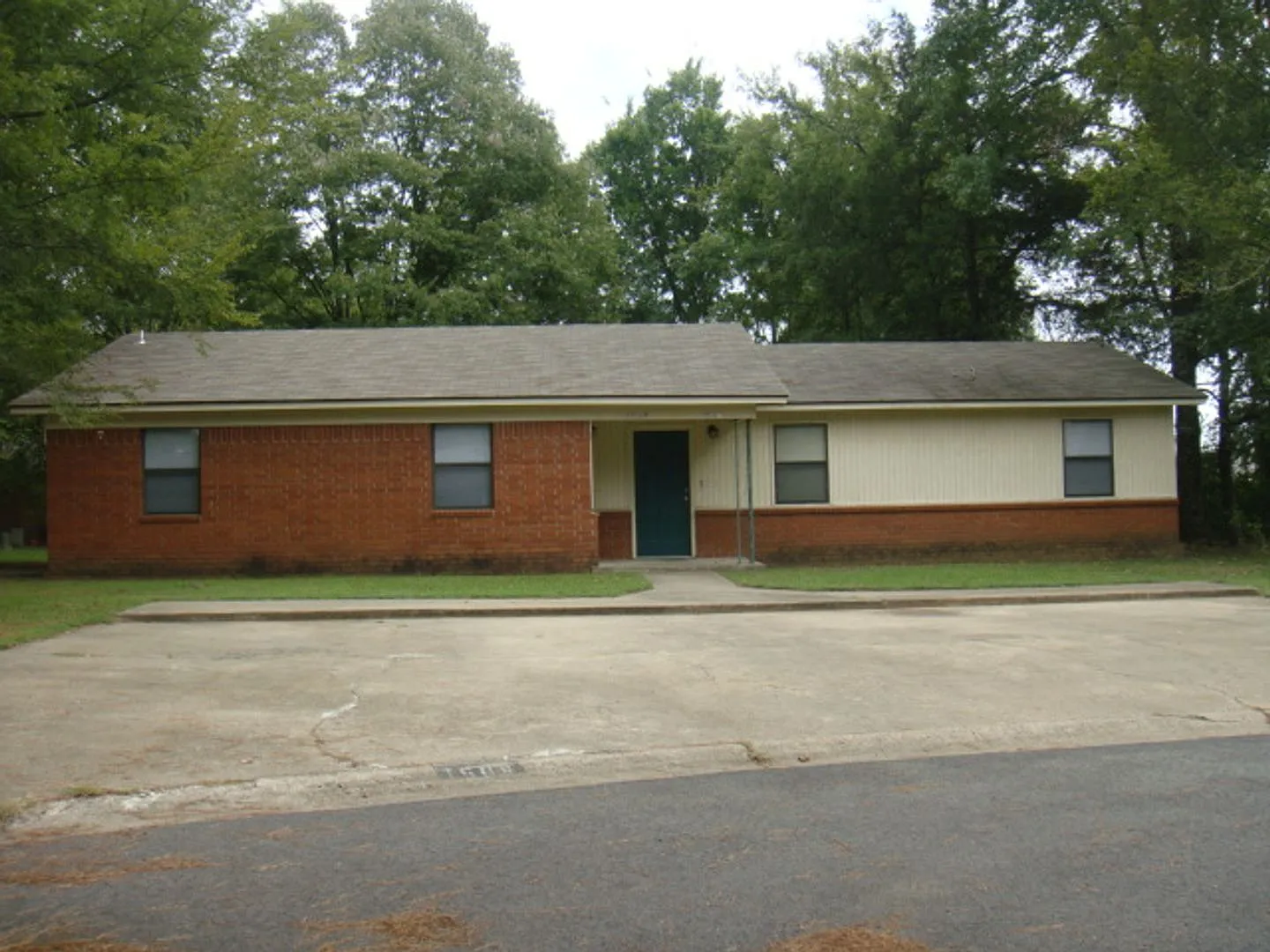 1506-1508 N Nashville Ave — Photo 1