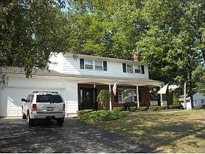 1st image of 27 Matthew Dr