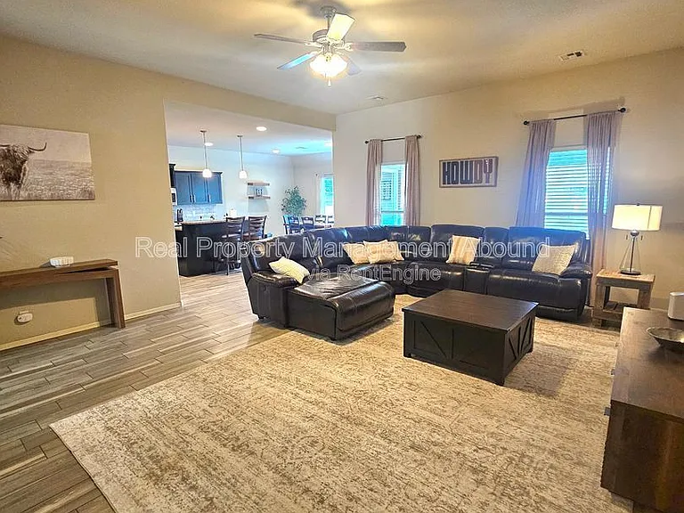 14727 S Urbana Ave — Photo 18