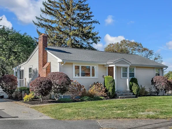9 Jayne Rd, Needham Heights, MA 02494