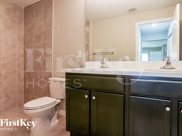 1298 SW Crost Ave — Photo 9