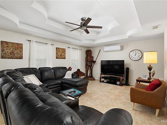 3rd image of 116 Margarito St