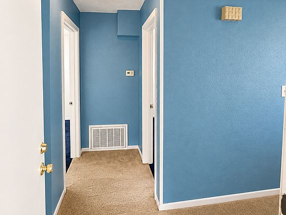 4th image of 2429 14th Ave S Unit 2