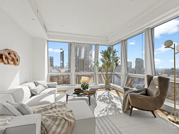 400 Fifth Avenue image 1 of 14