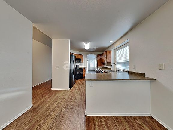 4th image of 15848 W Linden St
