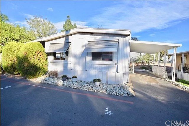 1st image of 1512 E 5th St Spc 189