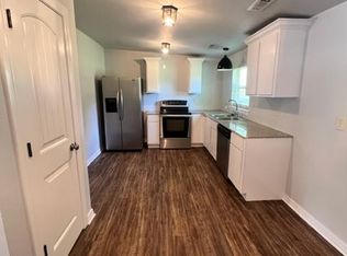 1389 E Farmers Dr, Fayetteville, AR 72701