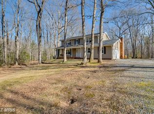 5 River Bluffs Dr, Fredericksburg, VA 22407