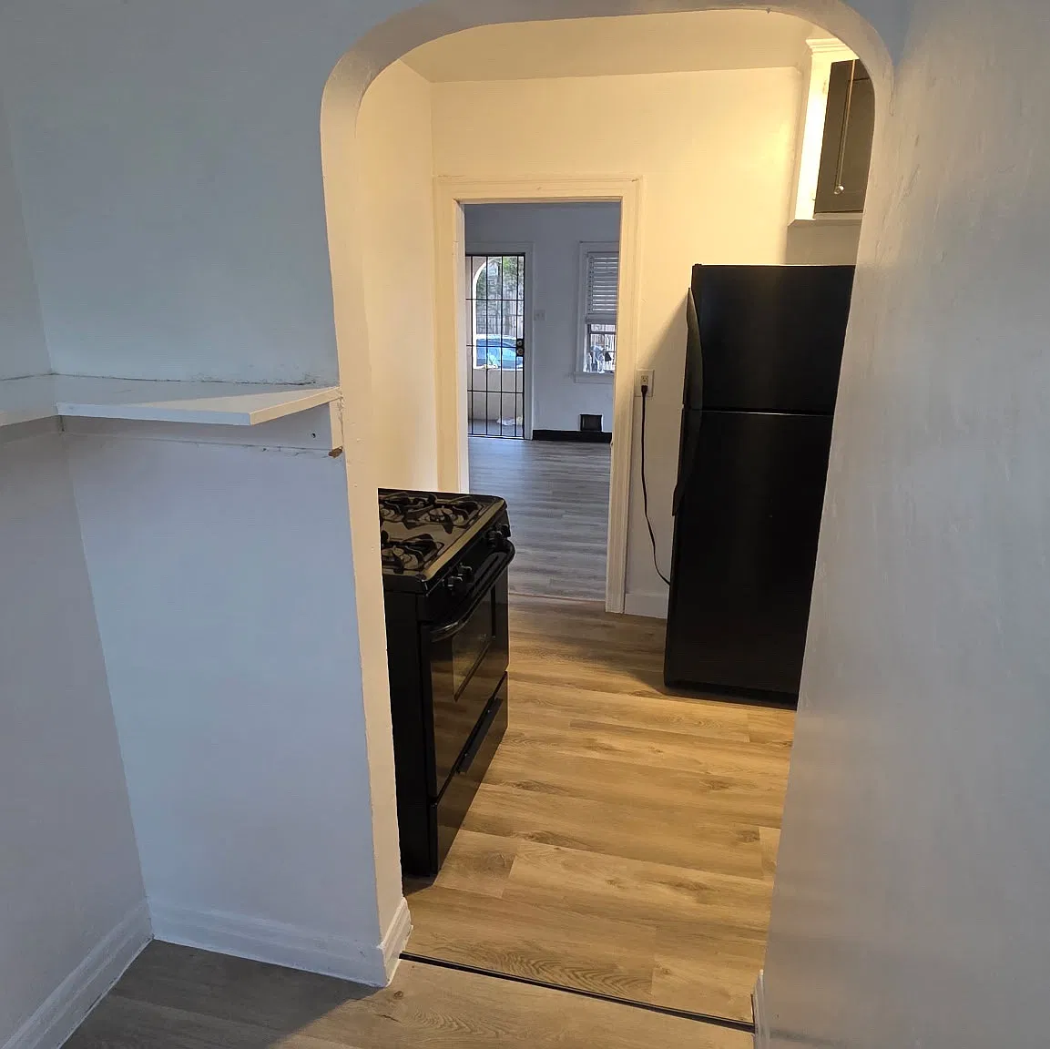 2 bed, 792 sqft, $2,450 — Photo 2