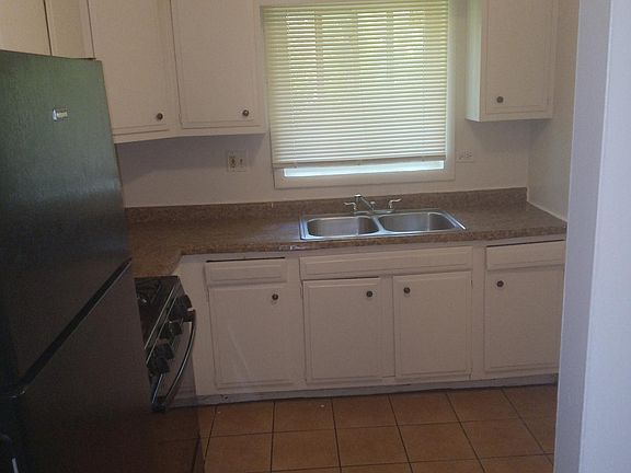 5th image of 766 N Linden Ave #208