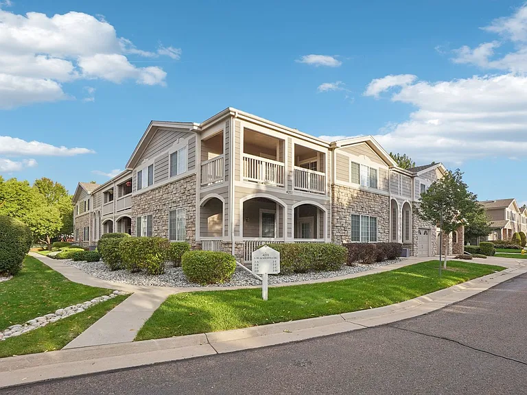 4271 Blackhawk Cir #2C — Photo 32