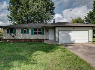 2233 E Nora St, Springfield, MO 65803