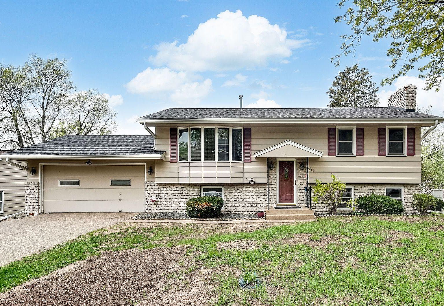 5216 Taylor St NE, Fridley, MN 55421 Zillow