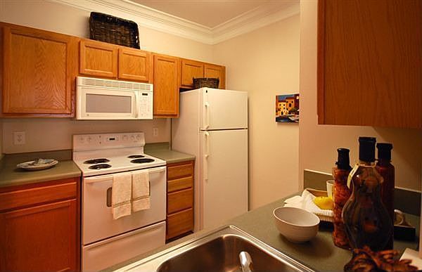 _0002_Kitchen