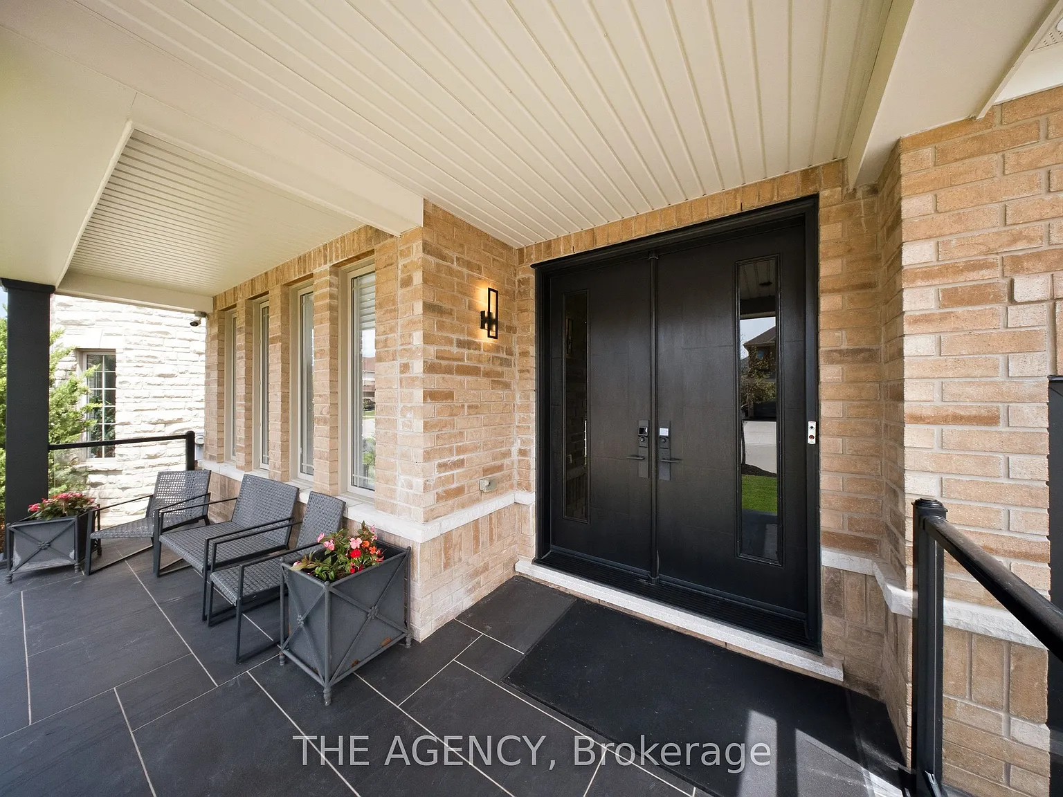 5 bed, $4,500 — Photo 2