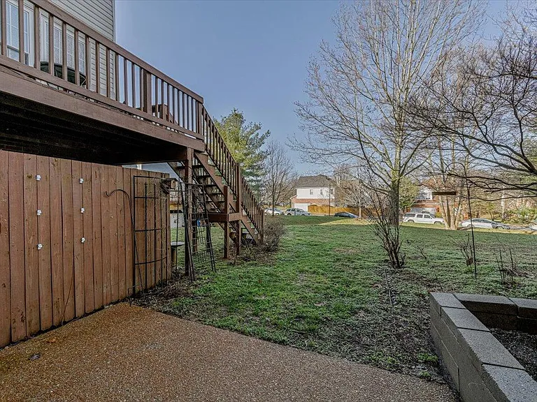 643 Huffine Manor Cir — Photo 22